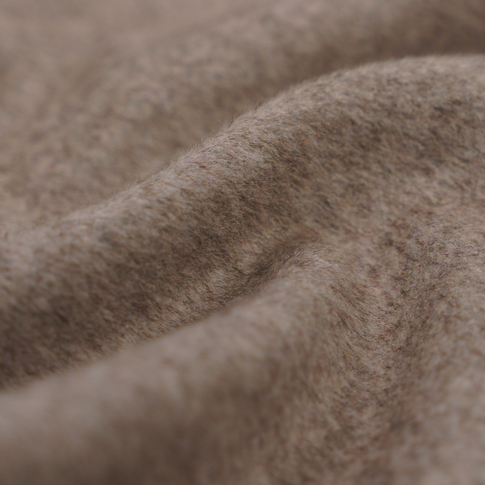 울 55%, 폴리에스터 40%, 기타섬유 5%, 620G/M, 된장, 단면오버코팅, 원단 ML-249-5520